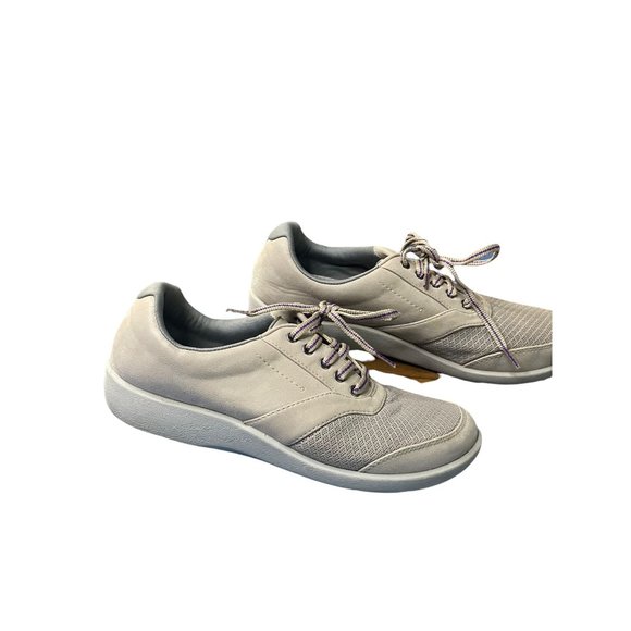 Clarks Suede shoes cream colored athletic shoes Cloud stepper - Picture 2 of 4